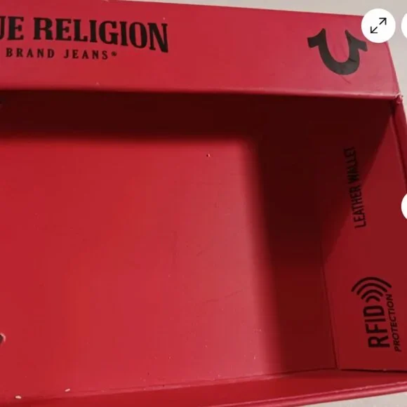 True Religion Mens Wallet Bifold Black Horseshoe Gold Logo Genuine Leather RFID - Picture 12 of 13